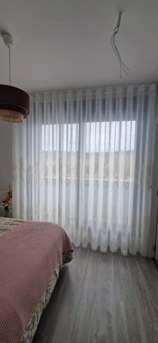 Pantalla de lámpara de tela marrón