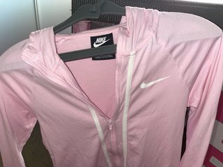 Chaqueta Nike Rosa con Cremallera