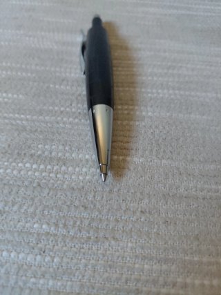 Bolígrafo Faber-Castell sin tapa