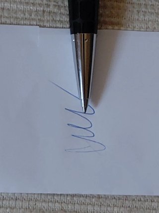 Bolígrafo Faber-Castell sin tapa