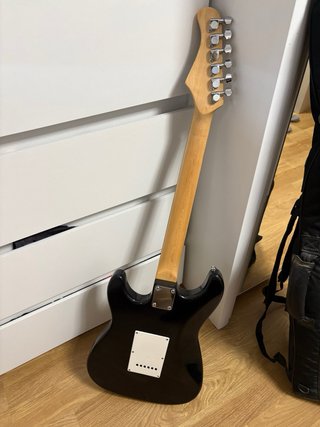 Guitarra Eléctrica Sonora
