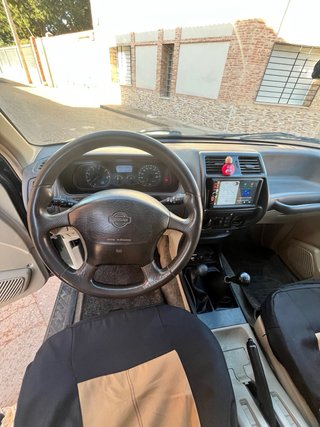 Nissan Terrano II 2001