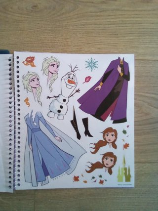 Libro Frozen para colorear con pegatinas