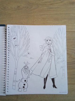 Libro Frozen para colorear con pegatinas