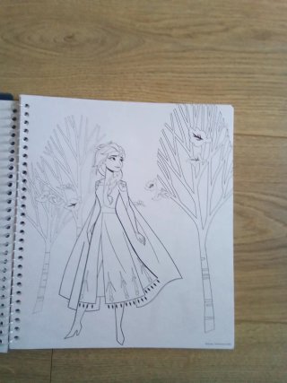 Libro Frozen para colorear con pegatinas