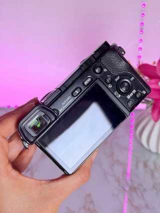 Sony A6000 + Objetivo