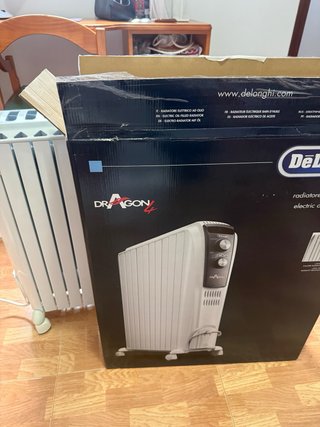 Radiador Eléctrico DeLonghi Dragon 4