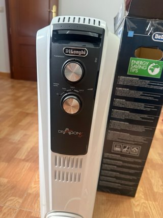 Radiador Eléctrico DeLonghi Dragon 4