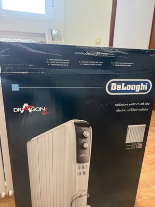 Radiador Eléctrico DeLonghi Dragon 4