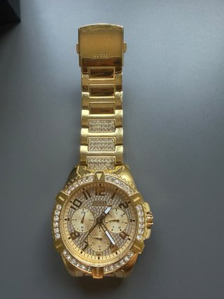 Reloj Guess Dorado con Brillantes + Caja