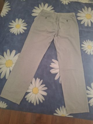 Pantaloni uomo grigi a pois