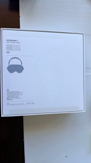 Caja AirPods Max