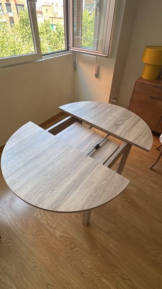 Conjunto mesa y 2 sillas comedor