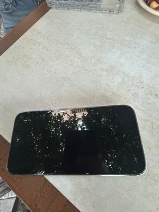 iPhone 14 Pro Max Morado