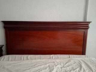Dormitorio de caoba estilo clásico