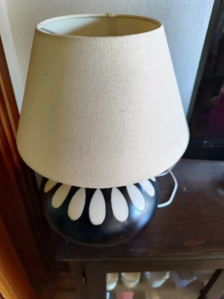 Lámpara de mesa cerámica y tela