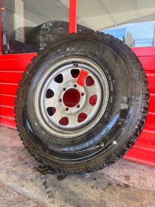 Rueda Nissan Patrol Pirelli