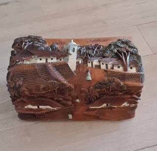 Baúl Madera Tallado y pintado a mano. Honduras