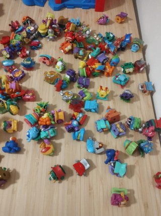 Colección SuperThings