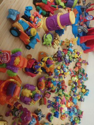 Colección SuperThings