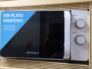 Microondas Orbegozo SIN PLATO GIRATORIO