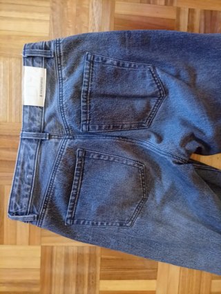 Pantalón vaquero Stradivarius gris/negro