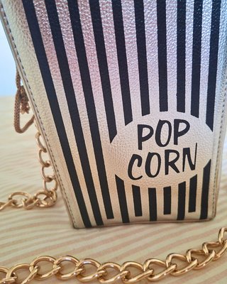 Bolso Pop Corn Plateado Cadena Dorada
