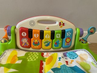 Alfombra Gimnasio Bebé Piano Fisher-Price