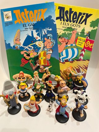 Lote Asterix y Obelix - 16 Figuras PVC + 2 Comics