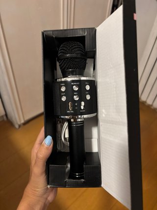 Micrófono Karaoke Bluetooth LED y altavoz