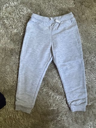 Lote 3 camisetas y 2 pantalones bebé