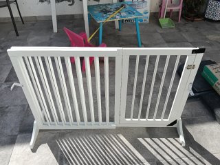 Valla de seguridad madera blanca
