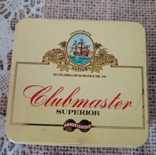 Antigua Lata Metálica Clubmaster Superior Sumatra