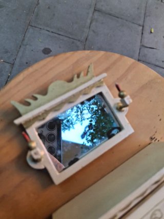 Miniatura Cómoda Antigua con Espejo