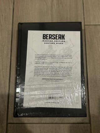 Tomo 1 de Berserk en Master edition Español