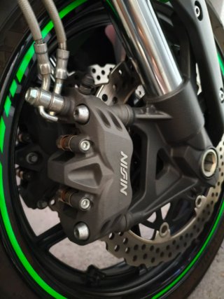 Kawasaki Z750 R