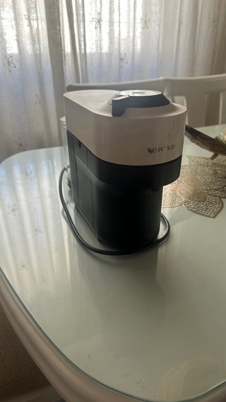 Cafetera Nespresso Vertuo Pop Krups Blanca