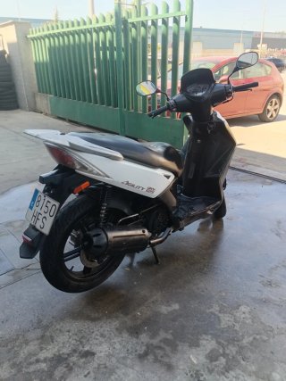 Kymco Agility City 125 Scooter