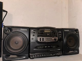Panasonic RX-DT600 Boombox CD/Radio/Cassette
