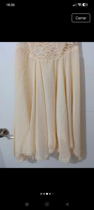 Vestido corto Zara encaje beige