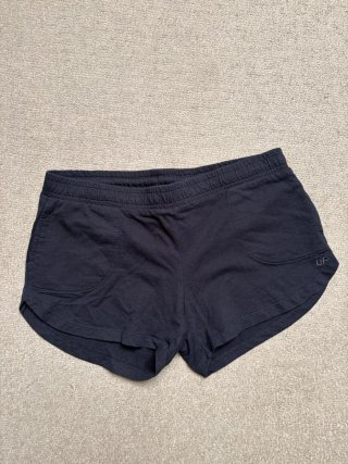Pantalón corto negro