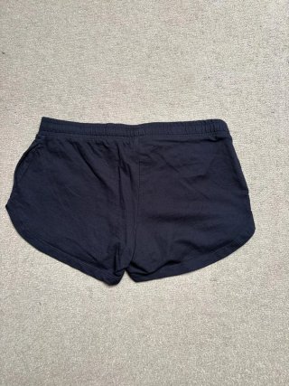 Pantalón corto negro