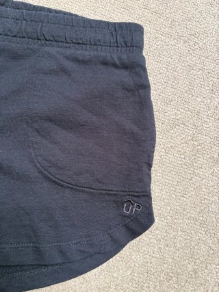 Pantalón corto negro