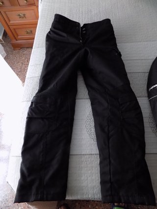 Traje de cordura negra