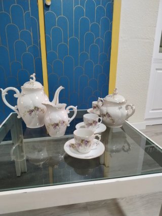 Juego de café antiguo de porcelana