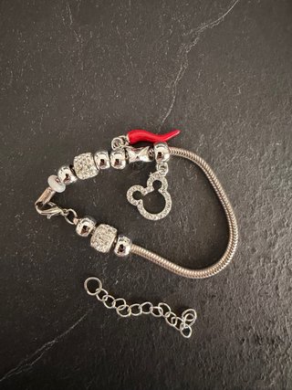 Braccialetto charm con Topolino e cornetto rosso