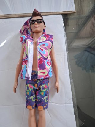 Lote Ken BMR y amigo+conjunto ropa