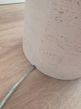 Lámpara de pie cilíndrica beige