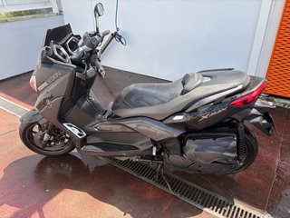 Yamaha XMAX 400 Momodesign Edición Limitada