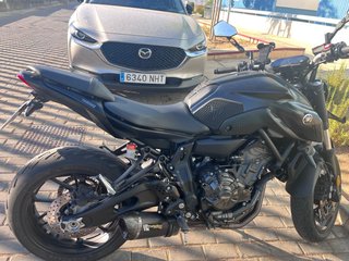 Yamaha MT-07 limitada A2 -Full black